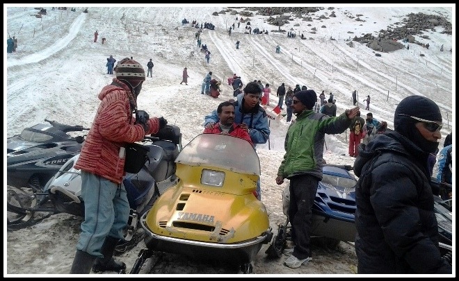 Tourists at Manali - Himachal Pradesh