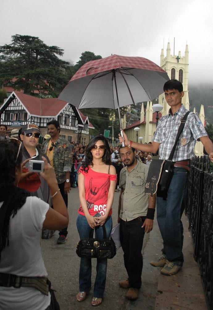 Ria Sen in Shimla - Hill Post