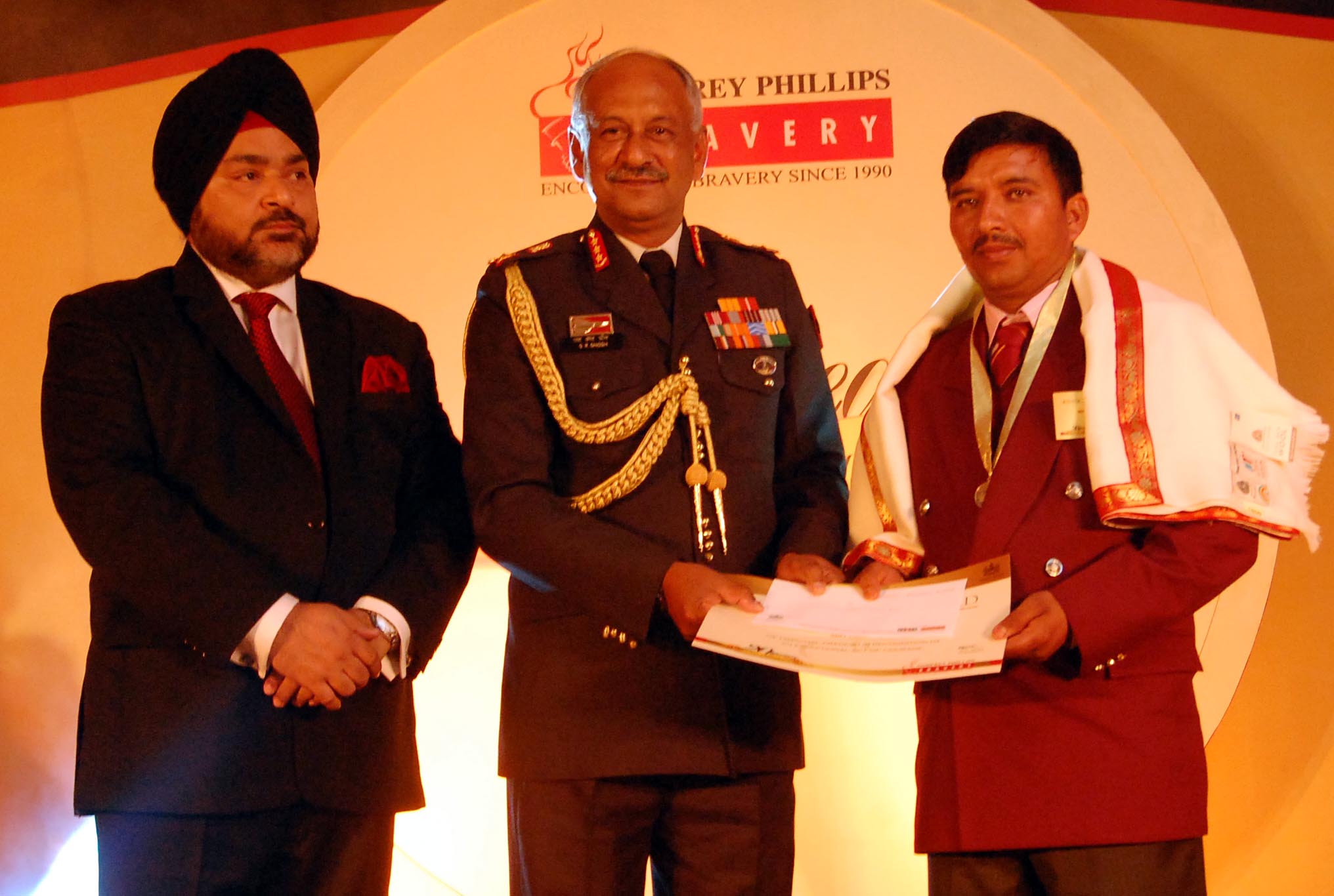 Two Himachalis get Godfrey Phillips Bravery Awards – Hill Post