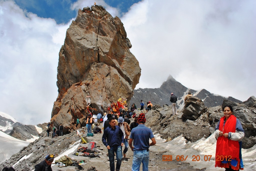 Srikhand Kailash Yatra - Main Feature Image, Srikhand Yatra, Srikhand Trek, Trekking in Himachal