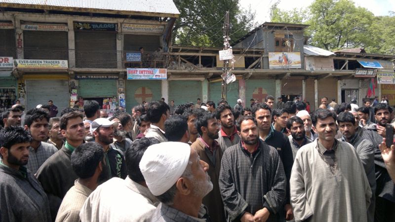 Anantnag Dooru residents protest against PDD’s inflated electricity ...