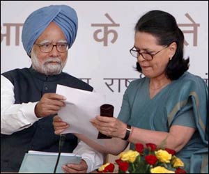 Manmohan Singh & Sonia Gandhi
