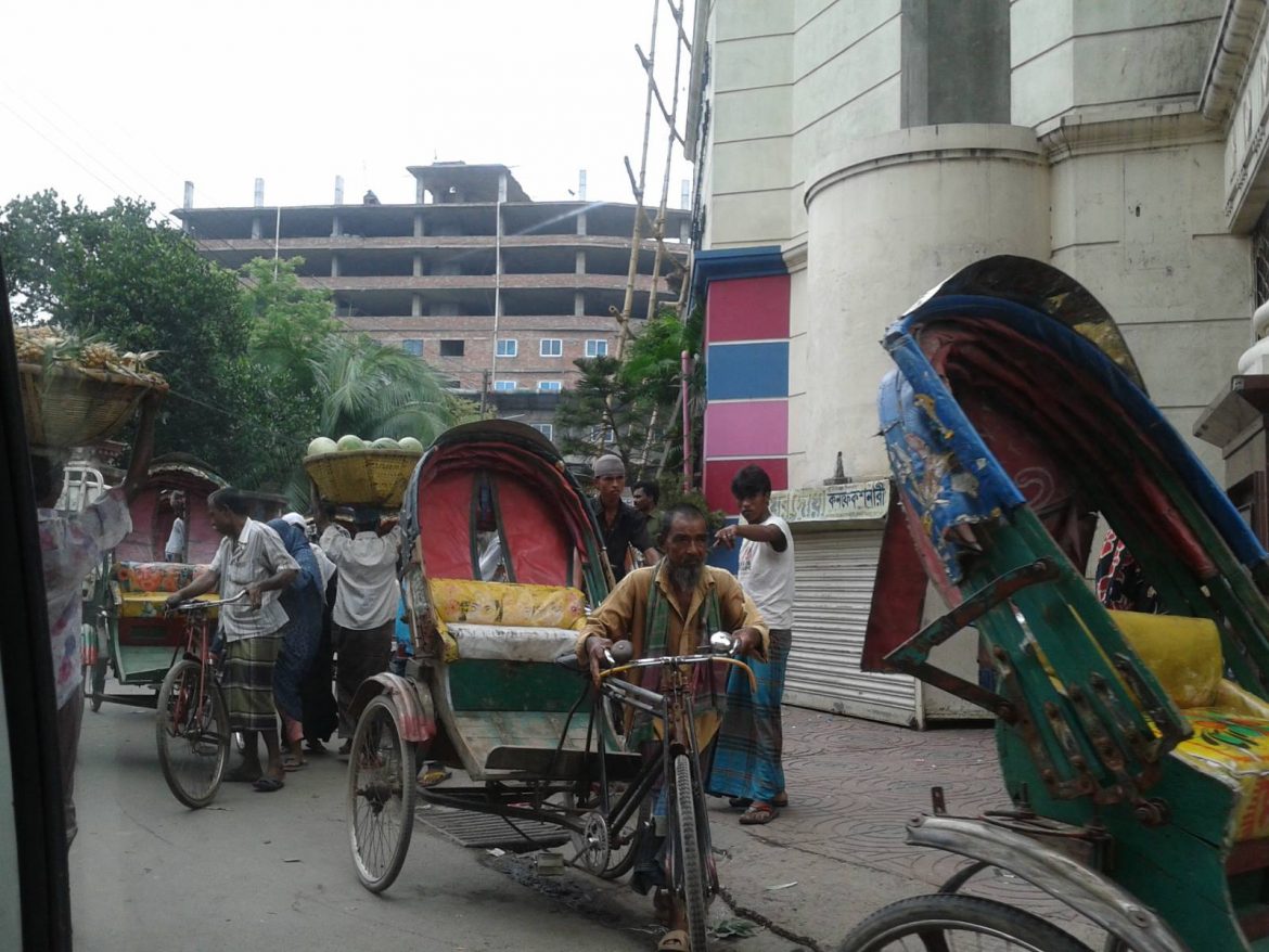 Dhaka's rickshaw army - commuters' 'best option' - Hill Post