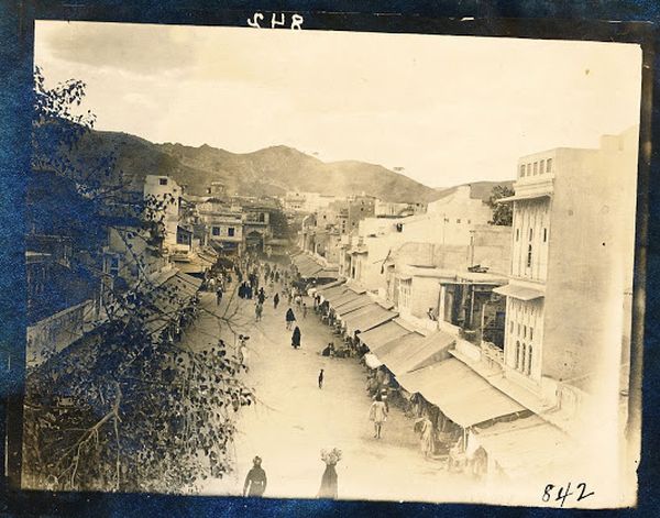 Street Scene of Jaipur, Rajasthan - India c1905