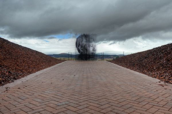 Nelson Mandela monument at the site in South Africa where he was arrested 50 years ago_4